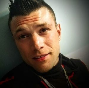 Meet your Posher, Devin